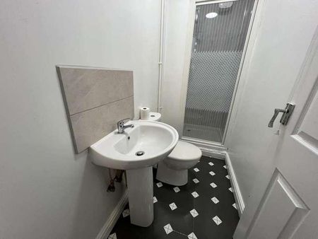 Bath New Road, Radstock, Somerset, BA3 - Photo 4
