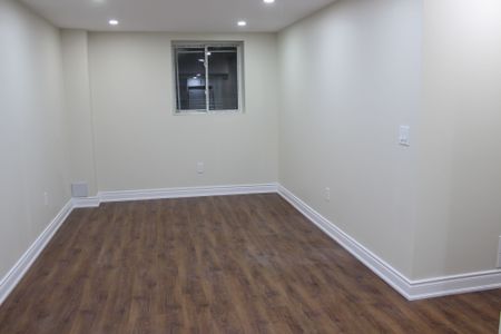 For Lease - 323 Falling Green Crescent Unit# b, Kitchener, Ontario - Photo 3