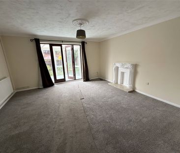 4 bedroom house to rent Bursledon Road, Southampton, SO19 - Photo 1