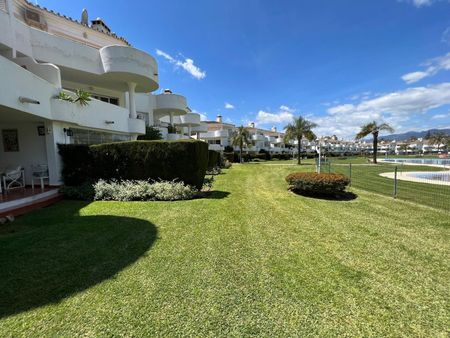 Alquiler de piso en Calle Bélgica - Photo 4