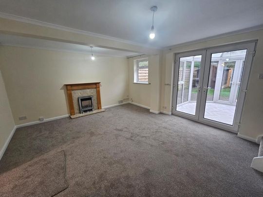 2 bedroom semi-detached house to rent - Photo 1