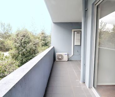 SPACIOUS 2 BEDROOM PLUS STUDY WITH AIRCON IN ALL ROOMS - Photo 3