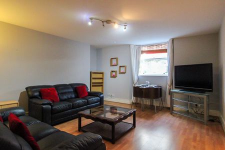 2 bedroom apartment to rent - Photo 2