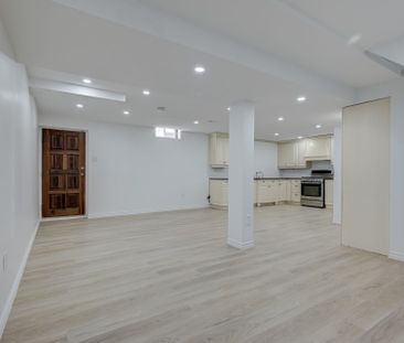 For Lease - 5 Bayswater Avenue, Richmond Hill, Ontario - Photo 4