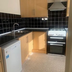 Flat in Longholme Road, Off Cumwhinton Road - Photo 2