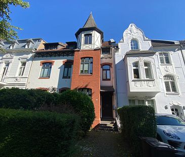 Elegante 3-Zimmer-Altbauwohnung mit ausgebautem Spitzboden und Terrasse in Bockum zu vermieten - Foto 2