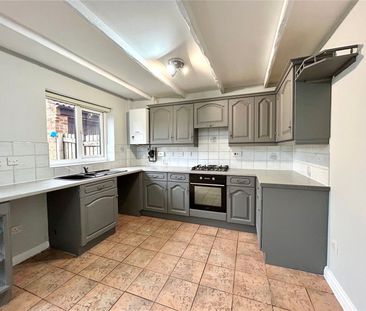 Regents View, 27, Blackburn, BB1 8QQ, Lancashire - Photo 2