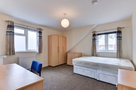 8 bedroom house to rent - Photo 4