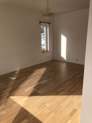 Örenslingan, Norrtälje - Photo 1