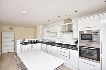 Castle Quarter, Castle Lane, SA1 2AH, Swansea - Photo 5