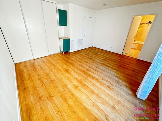 POISSY hyper centre au calme appartement type studio, - Photo 1