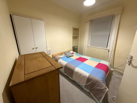 Clifton Place, Plymouth - Photo 2