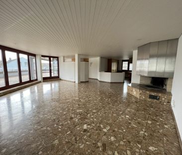 "Grosse Attikawohnung mit Blick auf die Aare in kleinem Gewerbehaus" - Photo 2