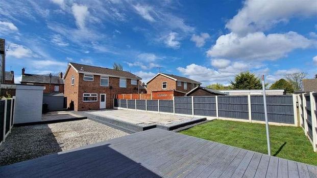 Crook Lane, Winsford, CW7 - Photo 1