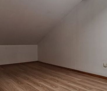 Appartement 3 pièces 35m2 REIMS 596 euros - Photo 5