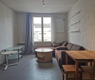 Location Appartement 2 pièces 44m² BORDEAUX 33000 - Photo 2