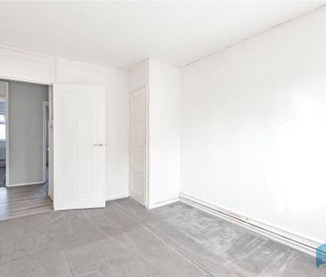 3 bedroom apartment to rent - Photo 3