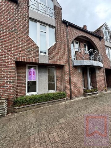 Gelijkvloers appartement met 3 slaapkamers, garage en terras. - Foto 4