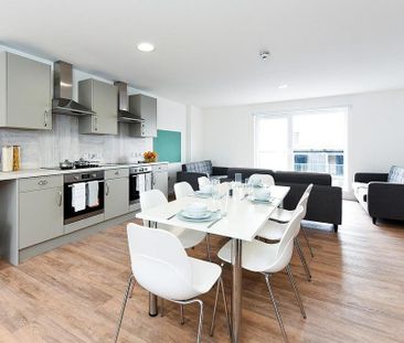 1 bedroom in a flat share to rent - Photo 6