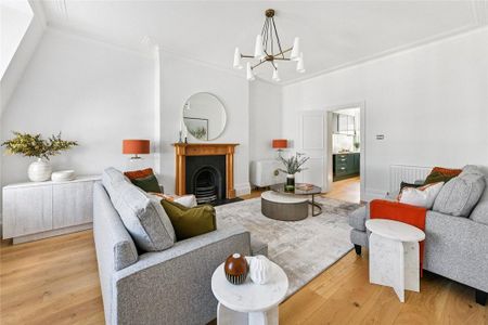 4 bedroom apartment to rent - Photo 2