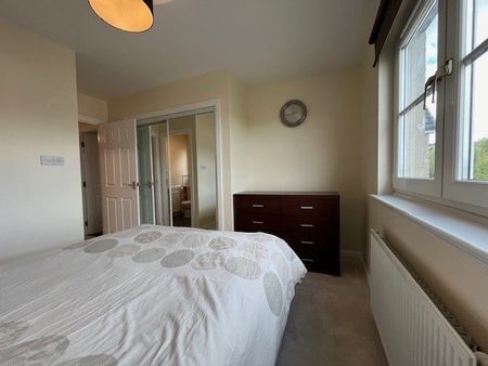 3 bedroom detached house to rent - Photo 4