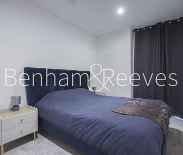 Brigadier Walk, Royal Arsenal Riverside, SE18 - Photo 6