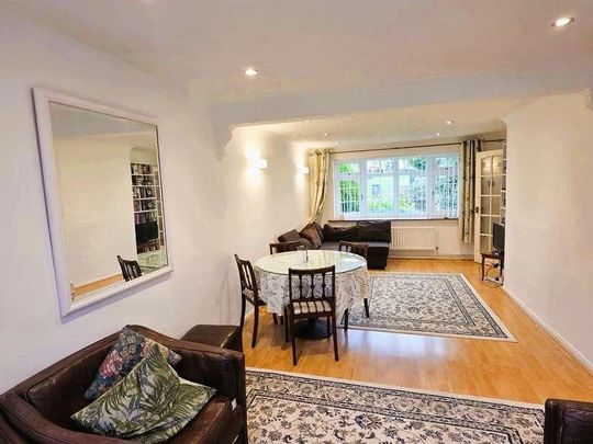 Marlins Turn, Hemel Hempstead, HP1 - Photo 1