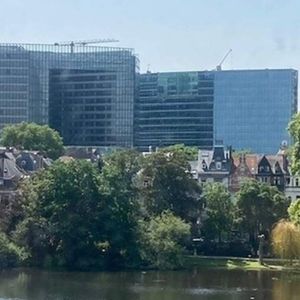 Appartement te huur in Brussel voor € 900 met 1 slaapkamer - Photo 2