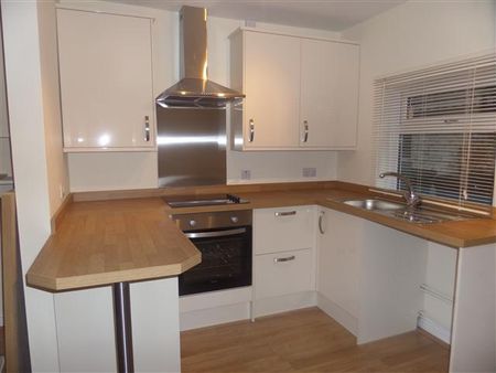 1 bedroom terraced house to rent - Photo 2