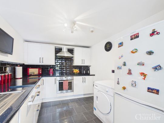 119A Gilnahirk Road, Belfast, BT5 7QL - Photo 1