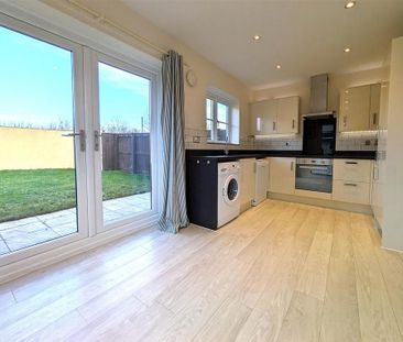 3 bedroom detached house to rent - Photo 6