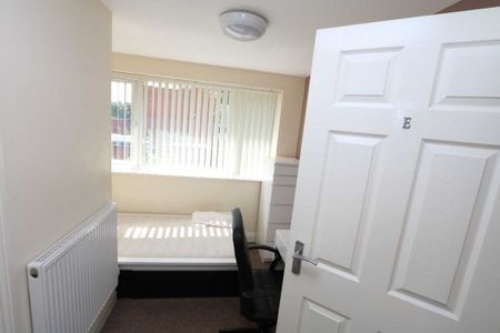 4 Bed - Dysart Close ? 4 Bedroom 4 Bathroom Student Home, Fully Fur... - Photo 4