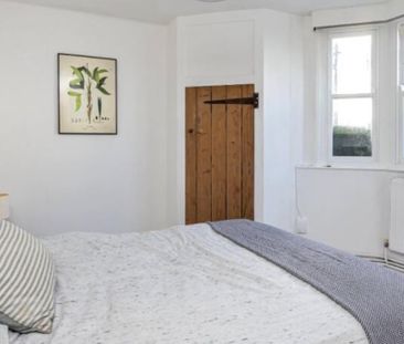 1 Bed Flat, Bath Street, BN1 - Photo 4