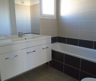 Location Maison 4 pièces 72m² CARPENTRAS 84200 - Photo 1