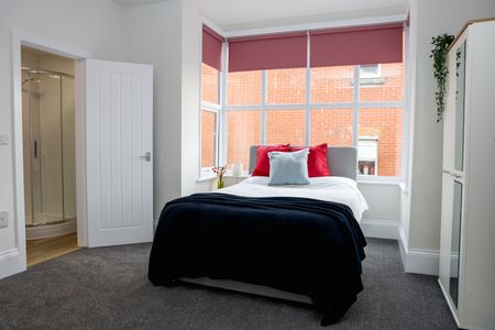 Longford Road - Photo 4