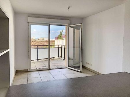 Location Appartement 2 pièces 38m² - Photo 5