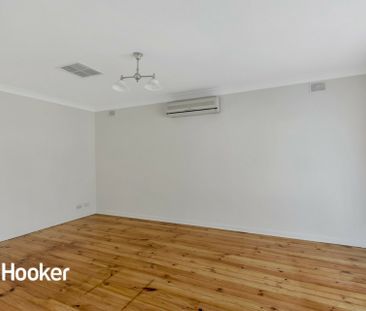 24 Thorndon Crescent, Paradise SA, Belconnen - Photo 3