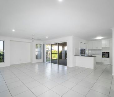 Modern, Spacious Brick Unit in Avenell Heights - Photo 1