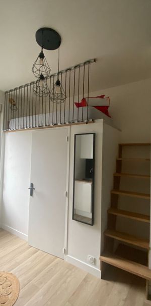 Location Appartement 1 pièce 9m² - Photo 1