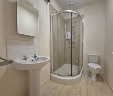 Quarry Bank, Brierley Hill, DY5 - Photo 1