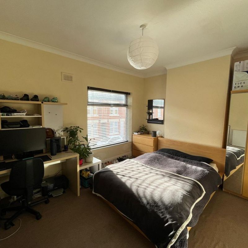88 Station Street - Golden StableLoughborough - Photo 1