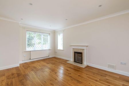 4 bedroom detached house to rent - Photo 2