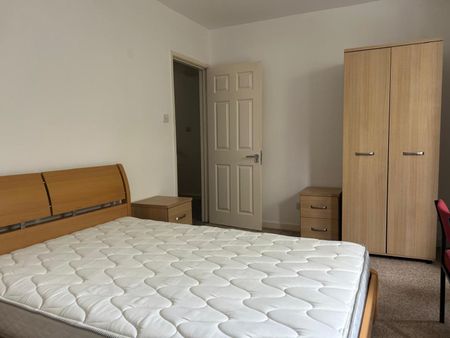 Napier Terrace, Flat 1, Plymouth - Photo 4