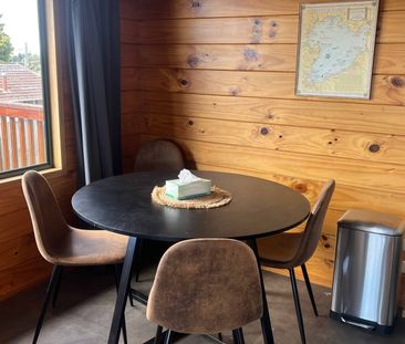 Comfortable & Convenient - 2/188 Taharepa Road - Photo 2