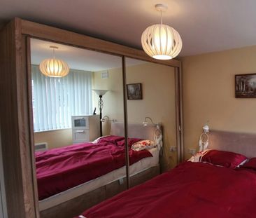 Flat to rent on - Photo 5