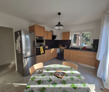 Location Appartement 3 pièces 96m² - Photo 1