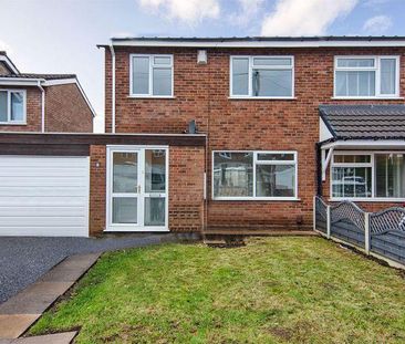 3 bedroom semi-detached house to rent - Photo 1