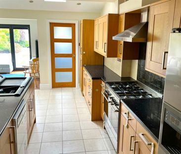 3 Bed End of terrace house For Rent - Photo 6