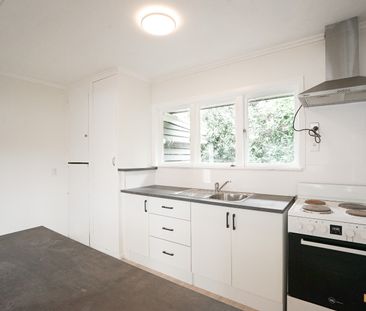 Fresh, Bright & Convenient Living - Photo 4