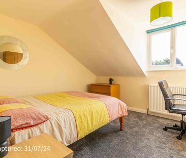 Halifax Court, 35 Peel Close, Heslington - Photo 6